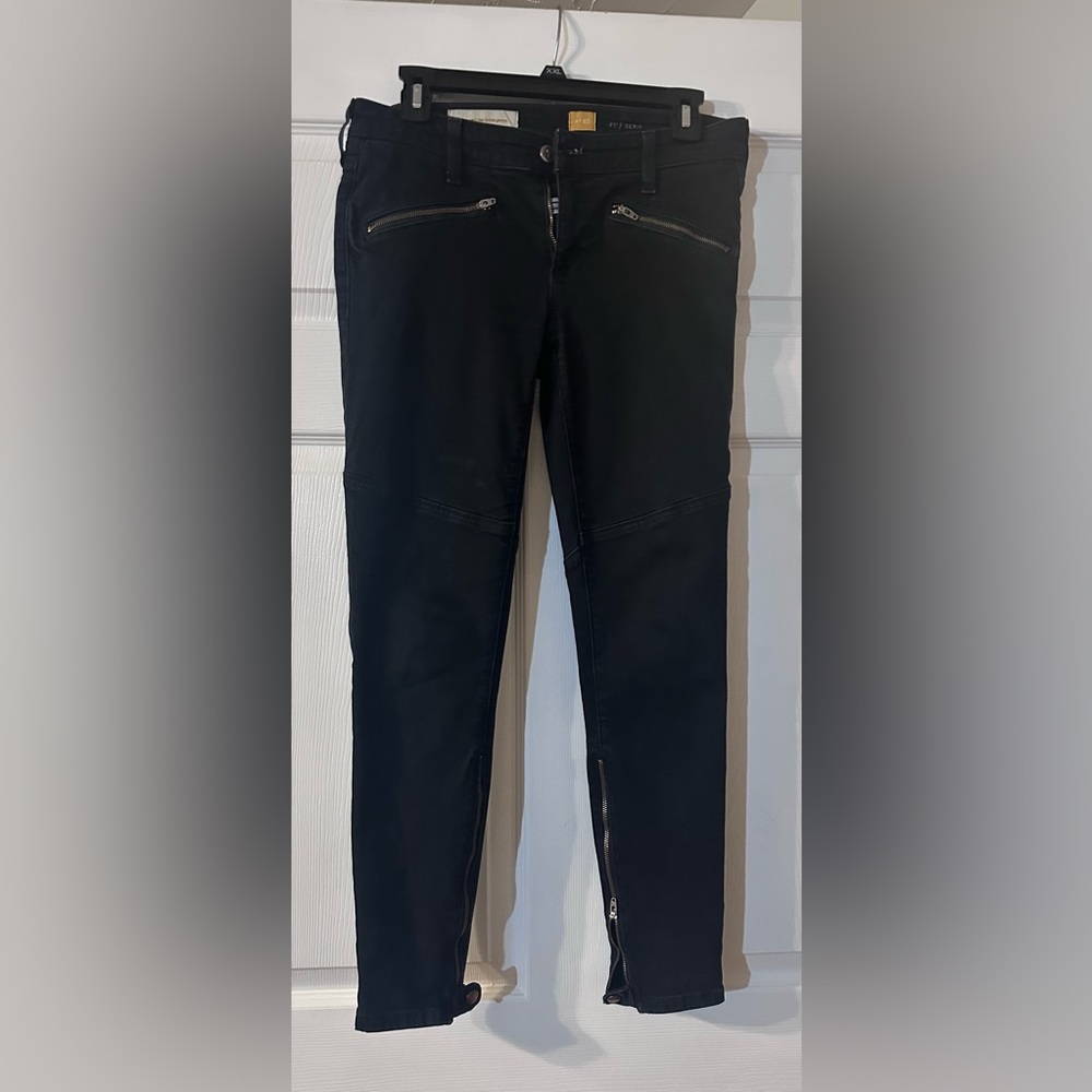 Anthropologie Pilcro and the Letterpress skinny black jeans.
